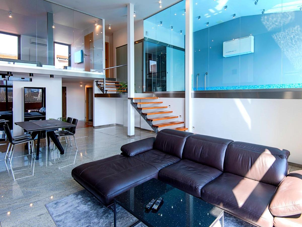 Mlynska 8 Apartament Z Prywatnym Basenem Bielsko-Biała Dış mekan fotoğraf
